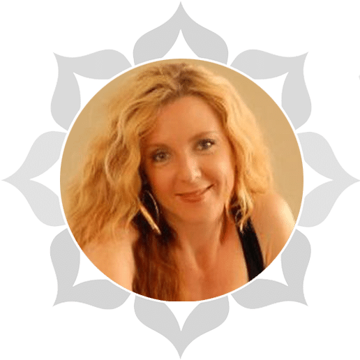 amy-headshot-lotus-trans